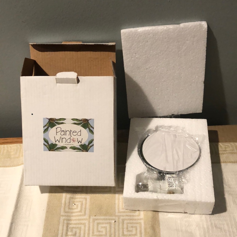 Enesco hand painted light 💡 activated night light